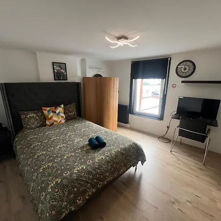 Apartment Magritte 156 *